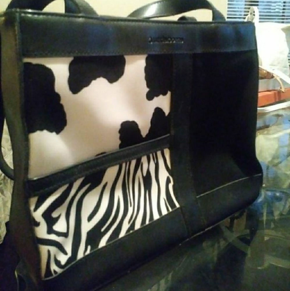 Liz Claiborne purse